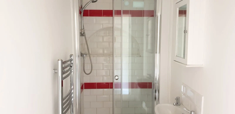 16 Arboretum Avenue -  Spare room En-suites - Thumbnail 6